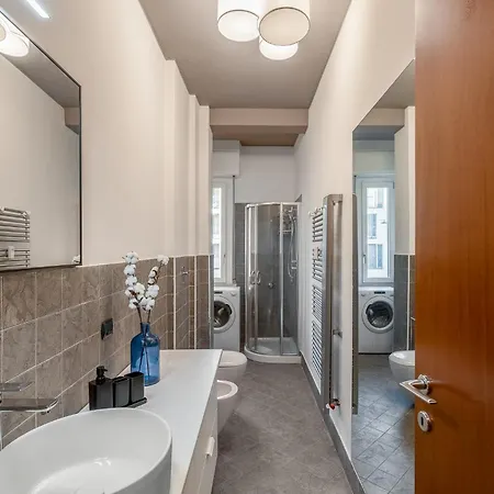 Spacious Design Flat At Navigli At 15 Min From Duomo Mailand
